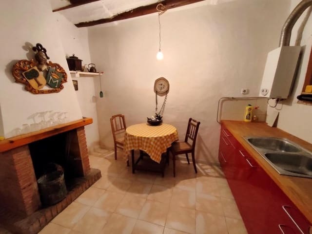 3 soverom Hus til salgs i Valderrobres - € 108 000 (Ref: 9150201)