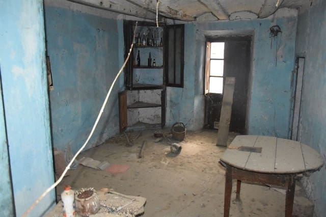 Ruin for sale in Monroyo - € 45,000 (Ref: 9150207)