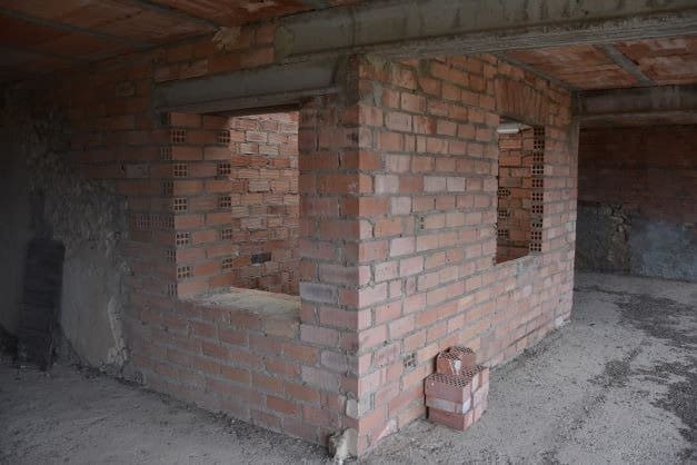 Townhouse for sale in Torre del Compte - € 100,000 (Ref: 9150210)