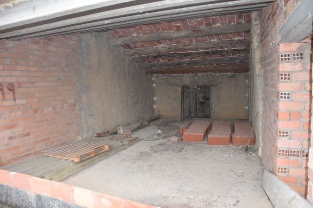 Townhouse for sale in Torre del Compte - € 100,000 (Ref: 9150210)