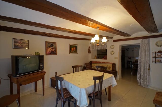 3 soveværelse Byhus til salg i Valderrobres - € 105.000 (Ref: 9150213)