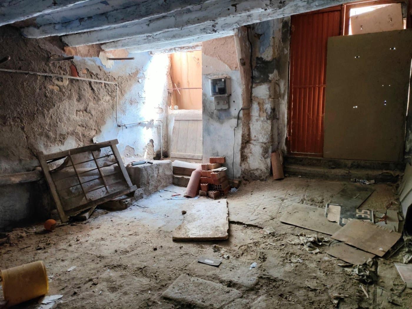 Ruin til salg i La Fresneda - € 93.750 (Ref: 9150215)