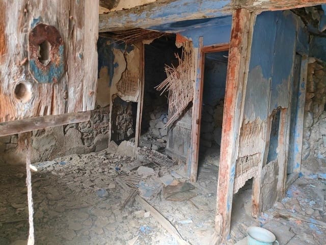 Finca/Casa Rural de 4 habitaciones en Peñarroya de Tastavins en venta - 60.000 € (Ref: 9150229)