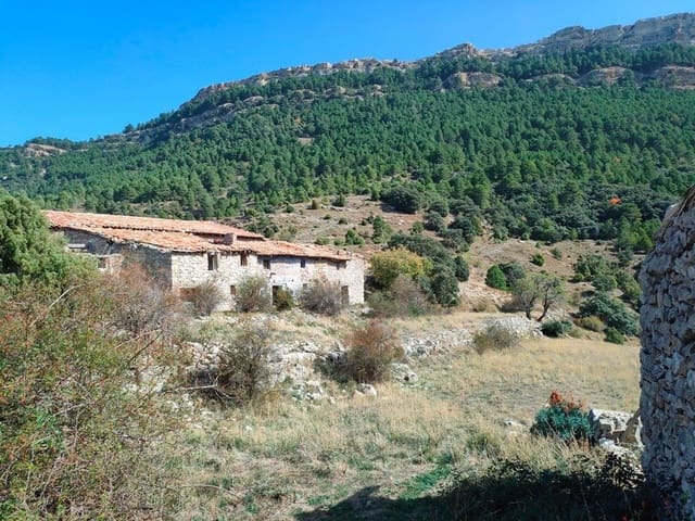 Finca/Casa Rural de 4 habitaciones en Peñarroya de Tastavins en venta - 60.000 € (Ref: 9150229)