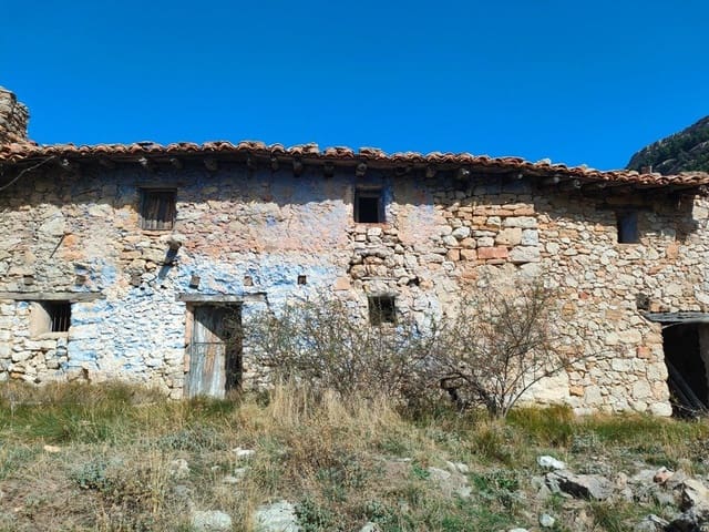 Finca/Casa Rural de 4 habitaciones en Peñarroya de Tastavins en venta - 60.000 € (Ref: 9150229)
