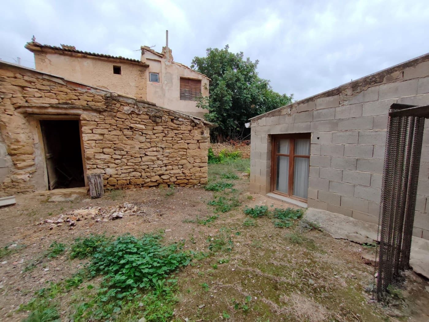 4 sypialnia Finka/Dom wiejski na sprzedaż w Valdealgorfa z garażem - 120 000 € (Ref: 9150231)
