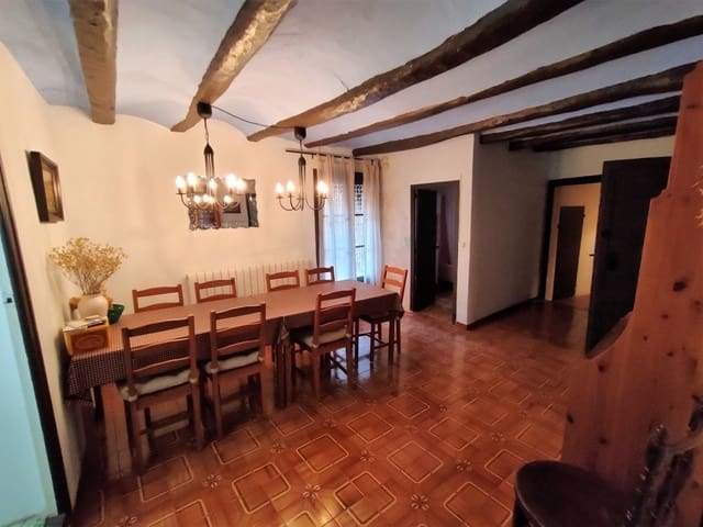 6 bedroom Townhouse for sale in Valjunquera - € 145,000 (Ref: 9150232)