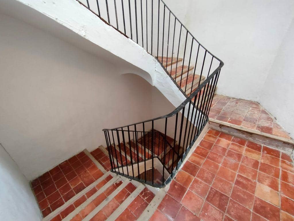 Casa de 6 habitaciones en Valjunquera en venta - 145.000 € (Ref: 9150232)