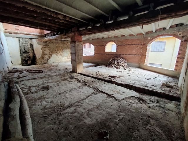 Ruin for sale in Ráfales - € 24,000 (Ref: 9150234)