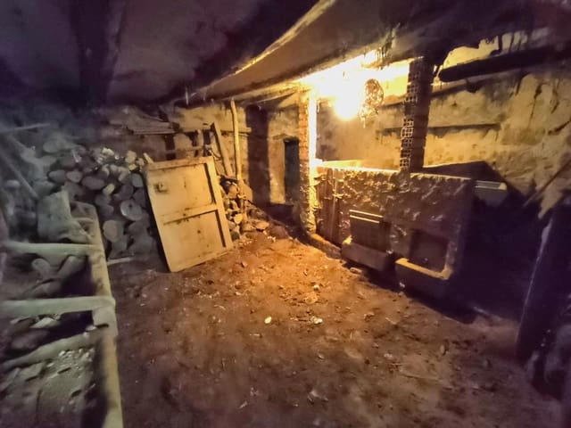 5 soverom Hus til salgs i La Fresneda - € 85 000 (Ref: 9150235)