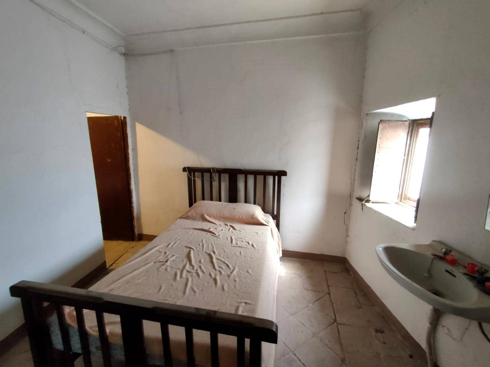 5 soverom Hus til salgs i La Fresneda - € 85 000 (Ref: 9150235)