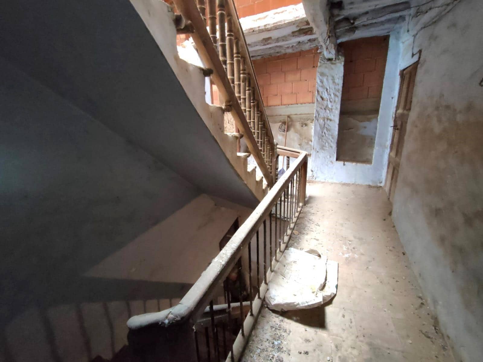 5 soverom Hus til salgs i La Fresneda - € 85 000 (Ref: 9150235)