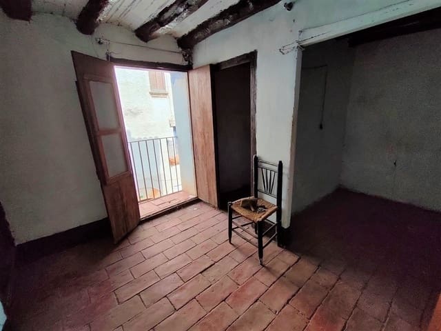 Townhouse for sale in La Portellada - € 36,000 (Ref: 9150236)