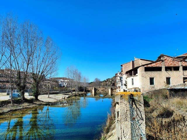 Building Plot for sale in Valderrobres - € 195,000 (Ref: 9150237)