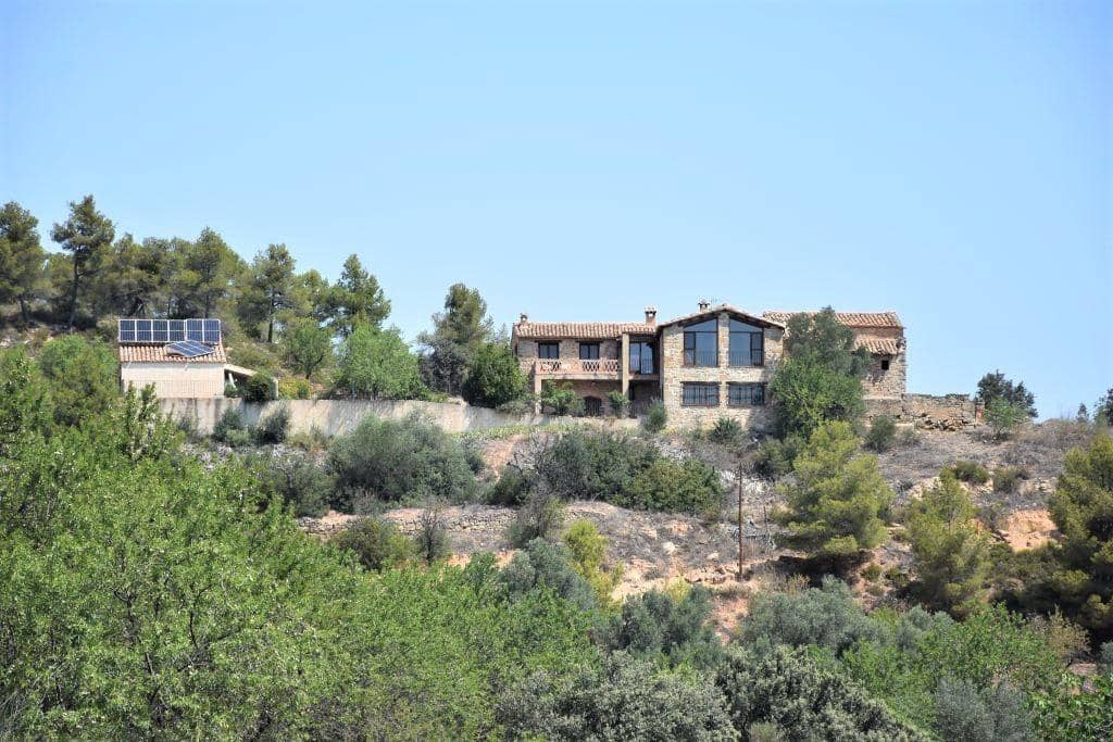 3 soveværelse Finca/Landehus til salg i Horta de Sant Joan med swimmingpool garage - € 330.000 (Ref: 9150246)