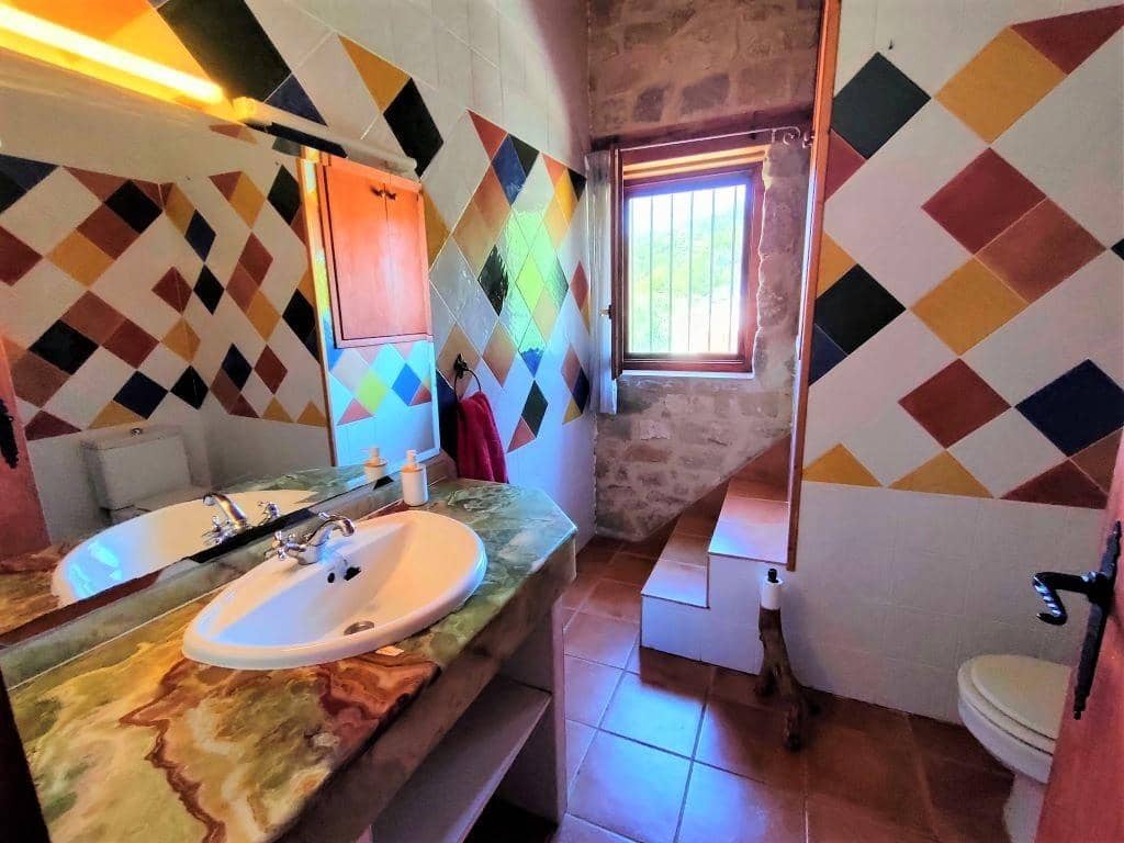 3 soveværelse Finca/Landehus til salg i Horta de Sant Joan med swimmingpool garage - € 330.000 (Ref: 9150246)