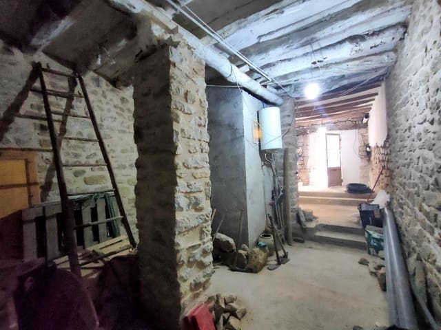 2 bedroom Townhouse for sale in Torre del Compte - € 48,000 (Ref: 9150247)