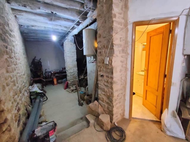 2 bedroom Townhouse for sale in Torre del Compte - € 48,000 (Ref: 9150247)