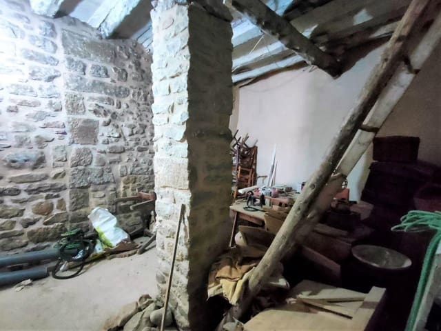 2 bedroom Townhouse for sale in Torre del Compte - € 48,000 (Ref: 9150247)