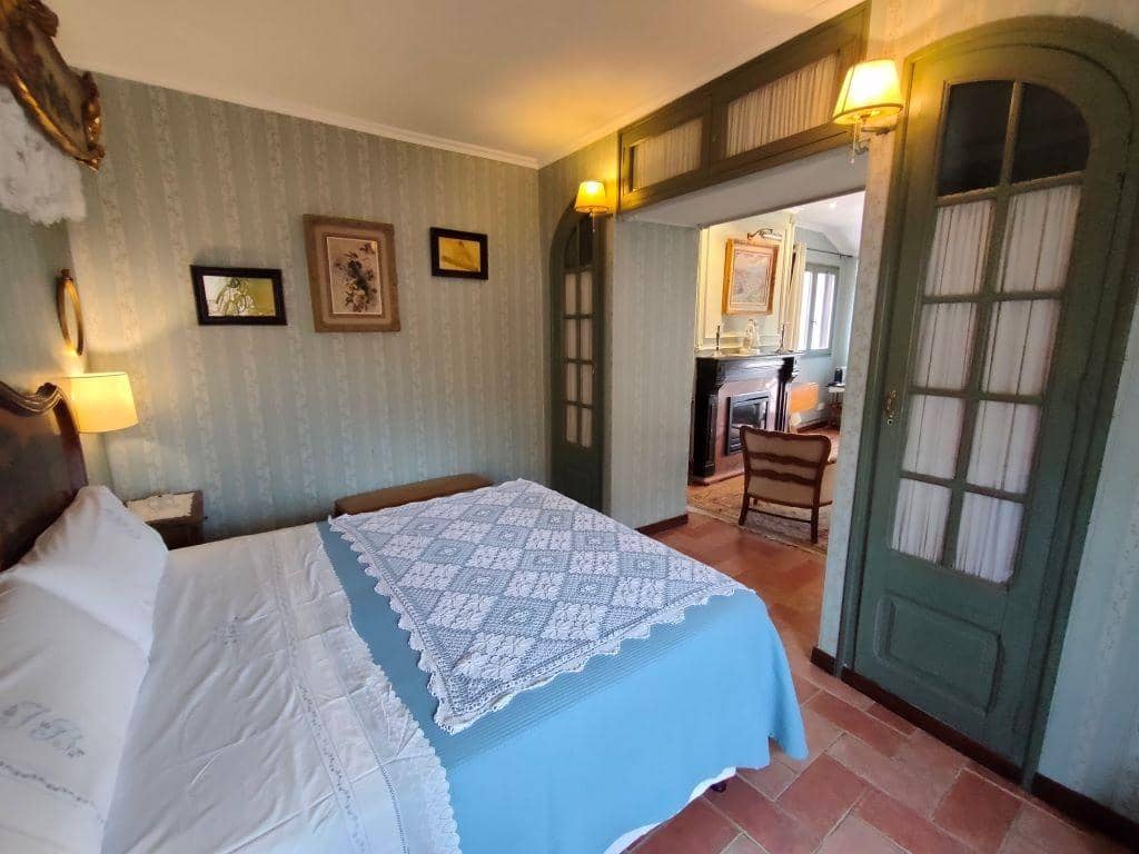 6 soveværelse Byhus til salg i Valderrobres - € 590.000 (Ref: 9150251)