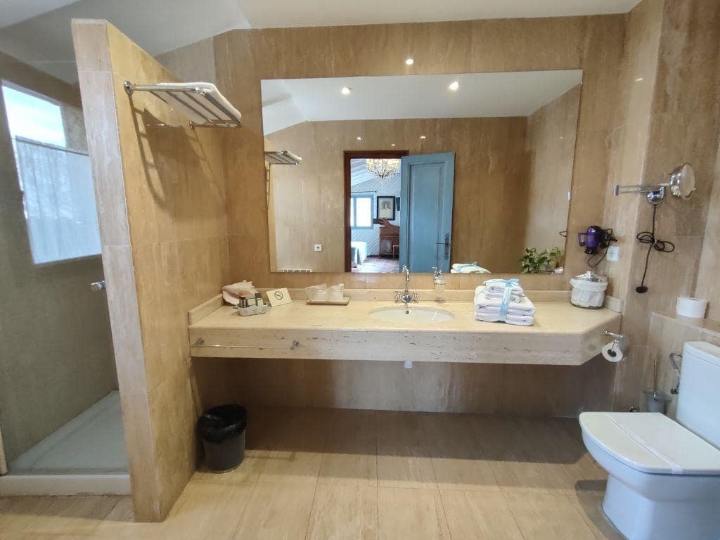 6 soveværelse Byhus til salg i Valderrobres - € 590.000 (Ref: 9150251)