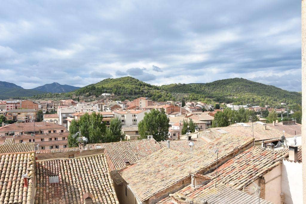 6 soveværelse Byhus til salg i Valderrobres - € 590.000 (Ref: 9150251)