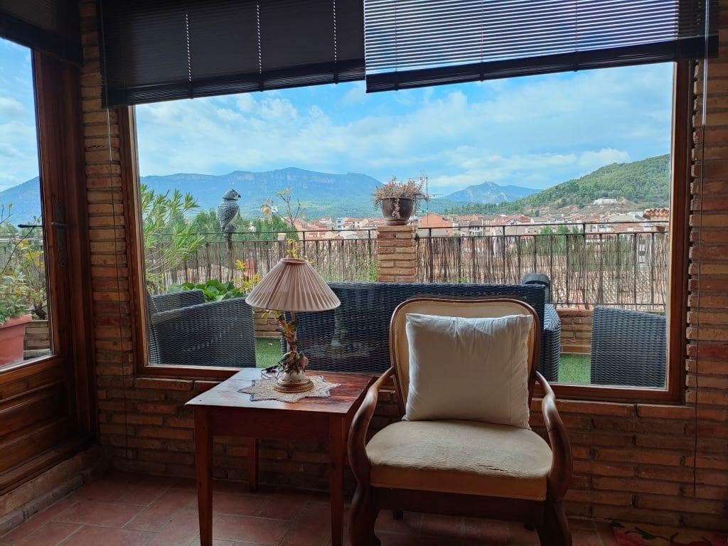 6 soveværelse Byhus til salg i Valderrobres - € 590.000 (Ref: 9150251)