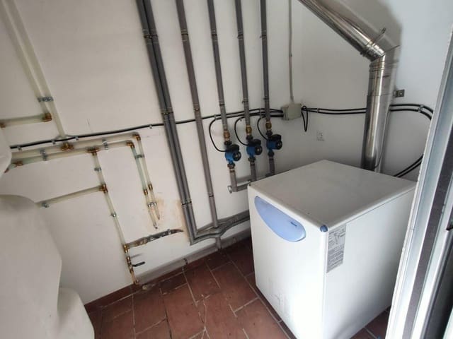 3 makuuhuone Paritalo myytävänä paikassa Beceite mukana 
autotalli - 278 000 € (Ref: 9150252)