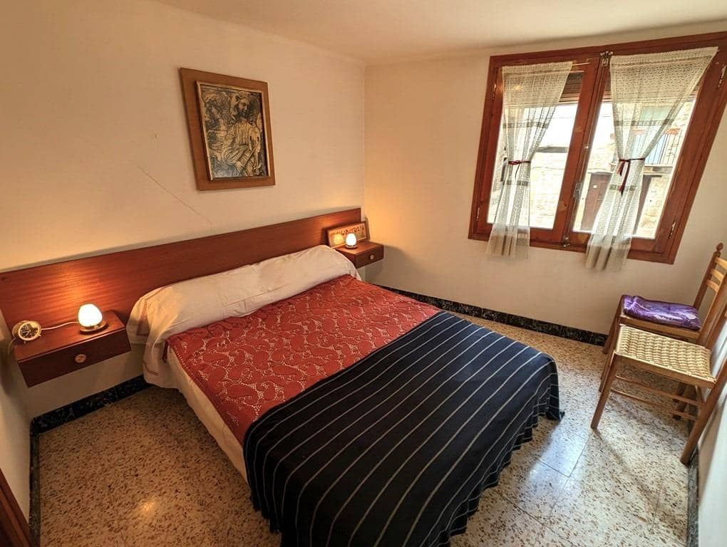 5 soveværelse Byhus til salg i Valderrobres med garage - € 110.000 (Ref: 9150254)