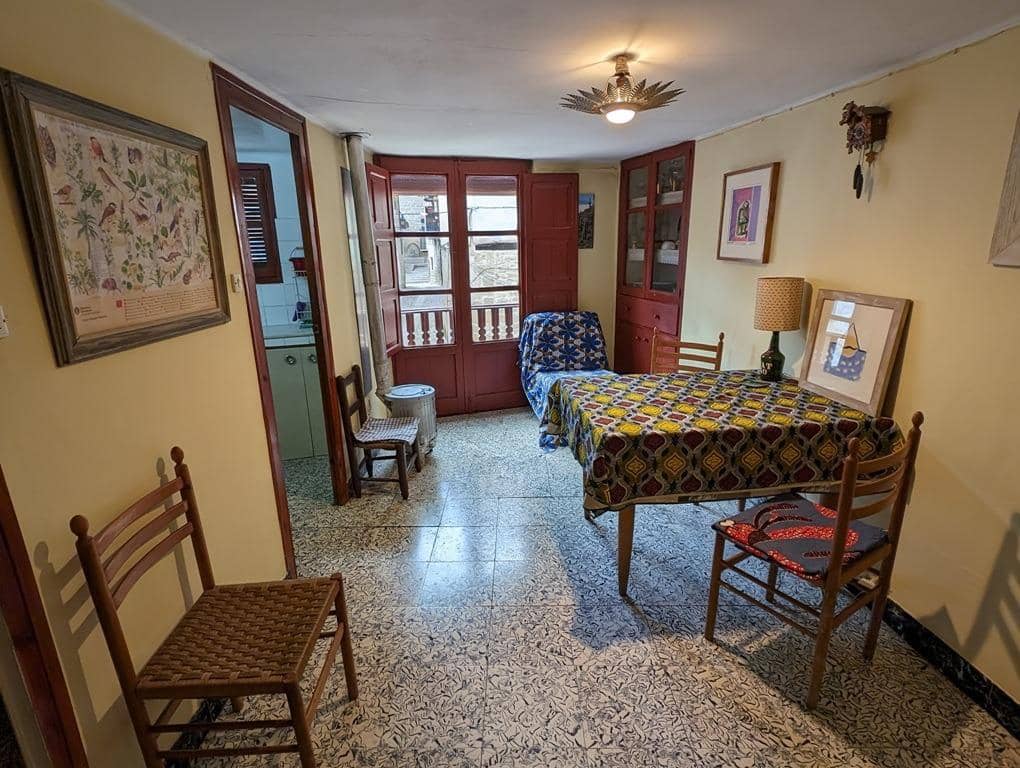 5 soveværelse Byhus til salg i Valderrobres med garage - € 110.000 (Ref: 9150254)