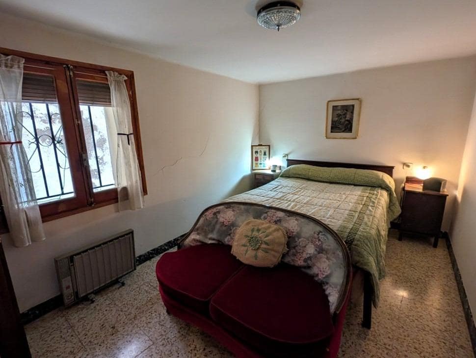 5 soveværelse Byhus til salg i Valderrobres med garage - € 110.000 (Ref: 9150254)