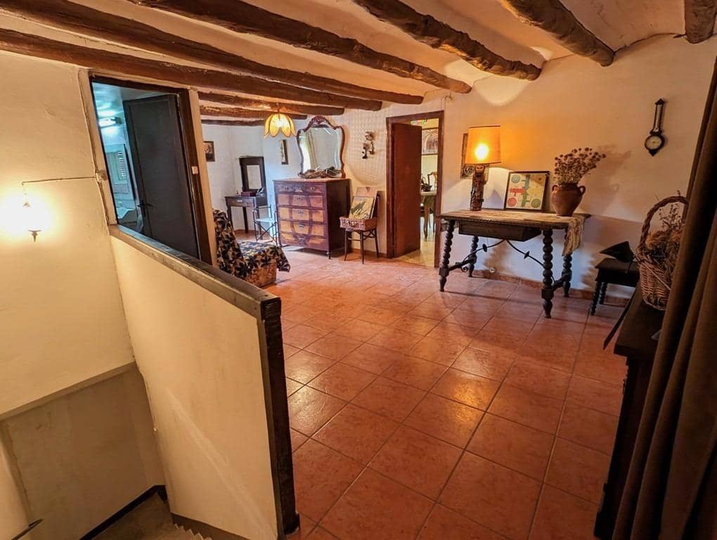 5 soveværelse Byhus til salg i Valderrobres med garage - € 110.000 (Ref: 9150254)