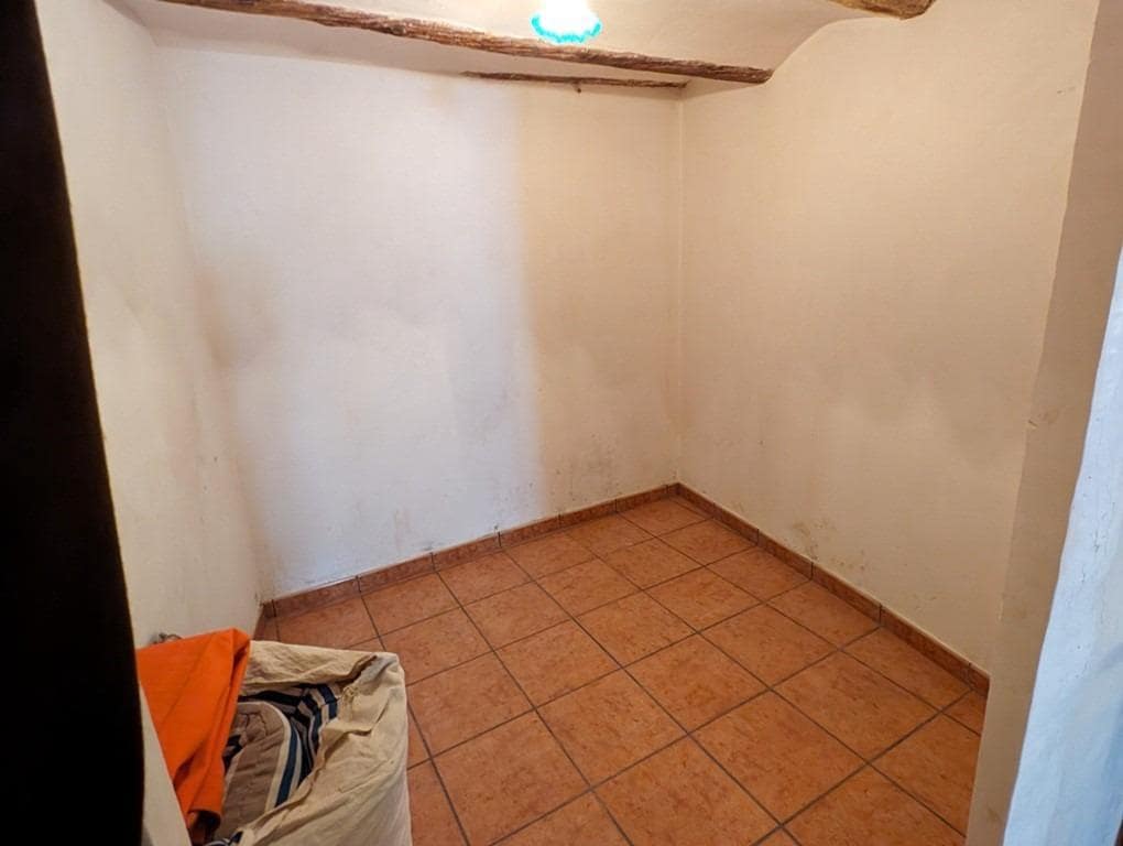 5 soveværelse Byhus til salg i Valderrobres med garage - € 110.000 (Ref: 9150254)