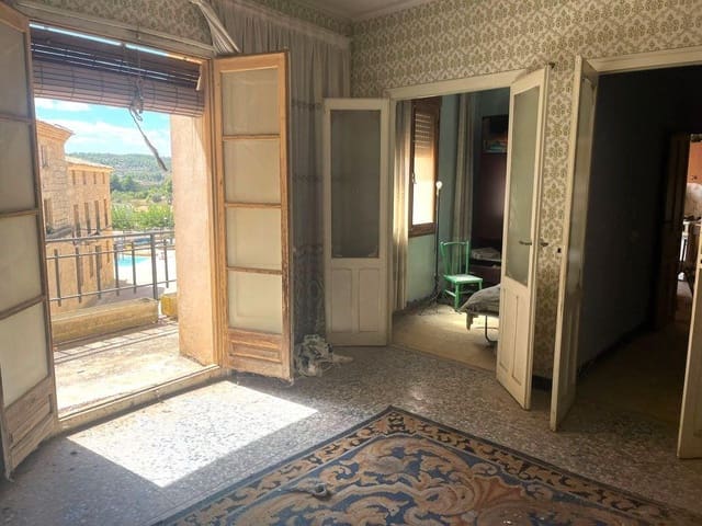 8 bedroom Townhouse for sale in Valjunquera - € 74,000 (Ref: 9150255)