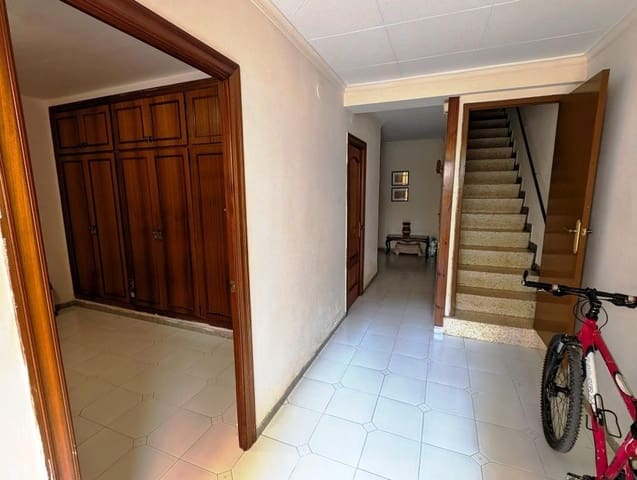5 bedroom Townhouse for sale in Valderrobres - € 130,000 (Ref: 9150260)