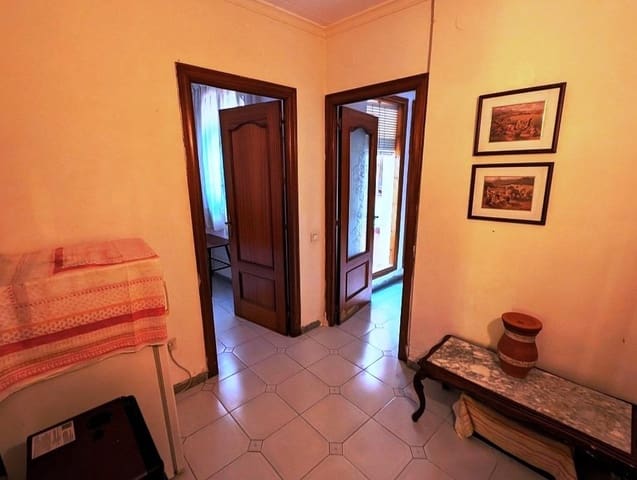 5 bedroom Townhouse for sale in Valderrobres - € 130,000 (Ref: 9150260)