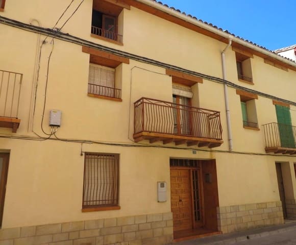5 bedroom Townhouse for sale in Valderrobres - € 130,000 (Ref: 9150260)