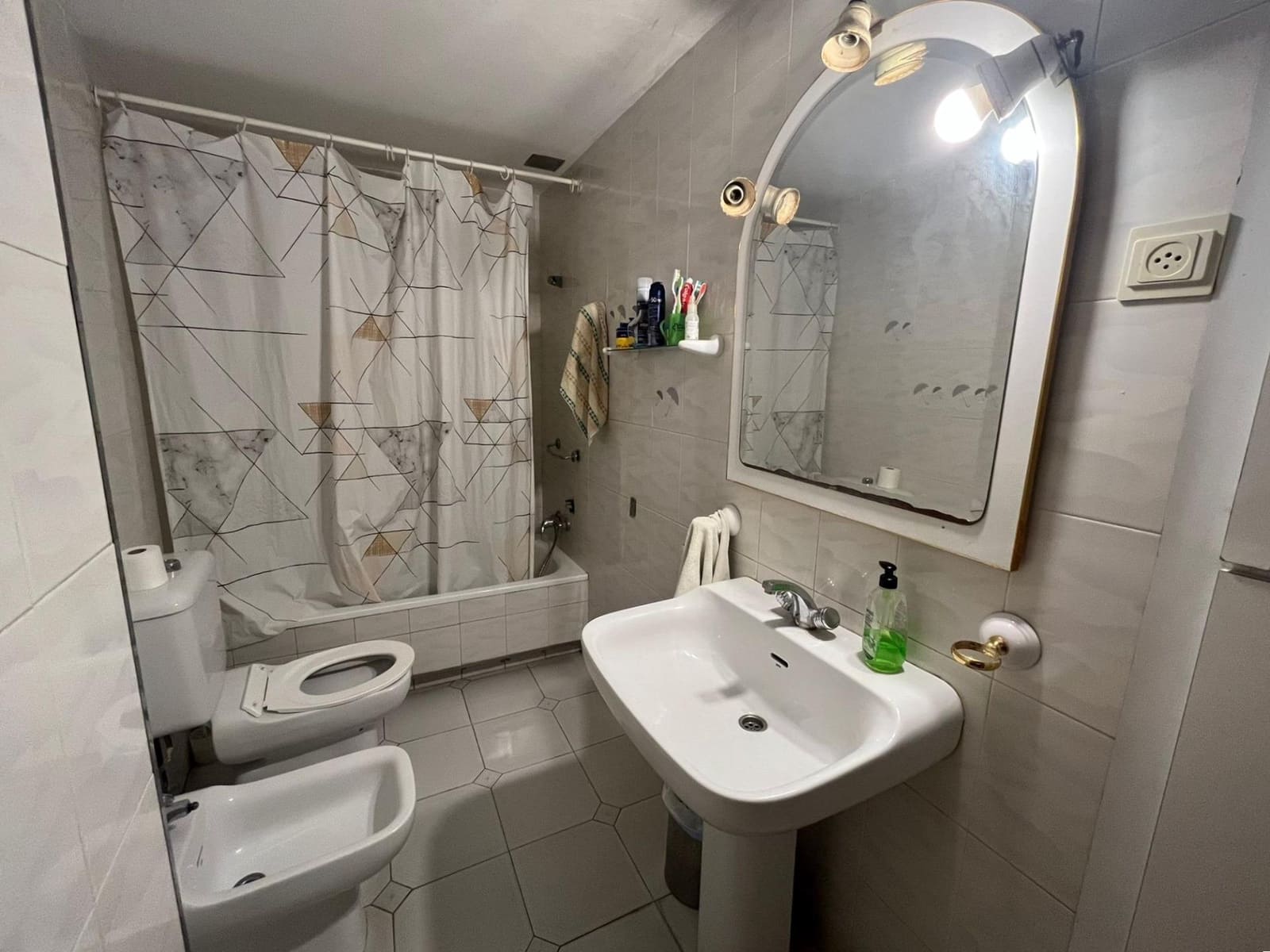 5 soveværelse Byhus til salg i Valderrobres - € 130.000 (Ref: 9150260)