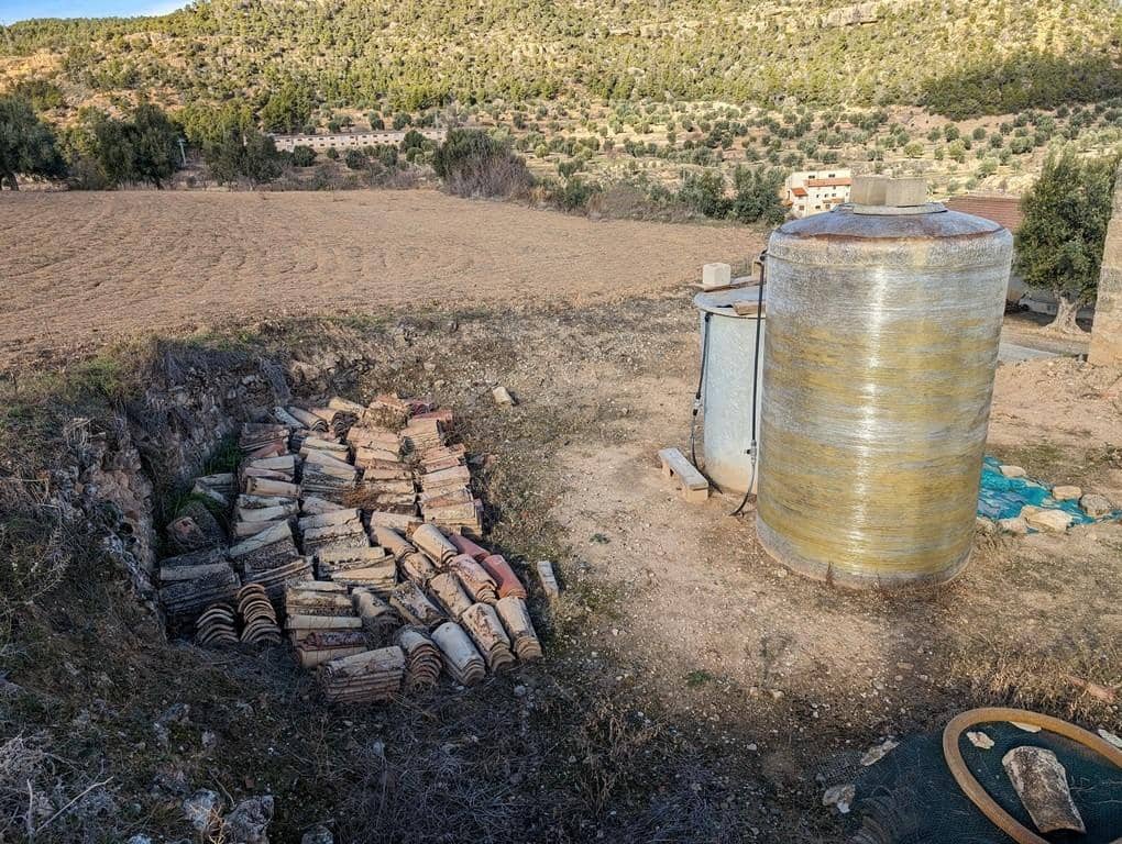 Finka/Dom wiejski na sprzedaż w La Portellada - 25 000 € (Ref: 9150265)