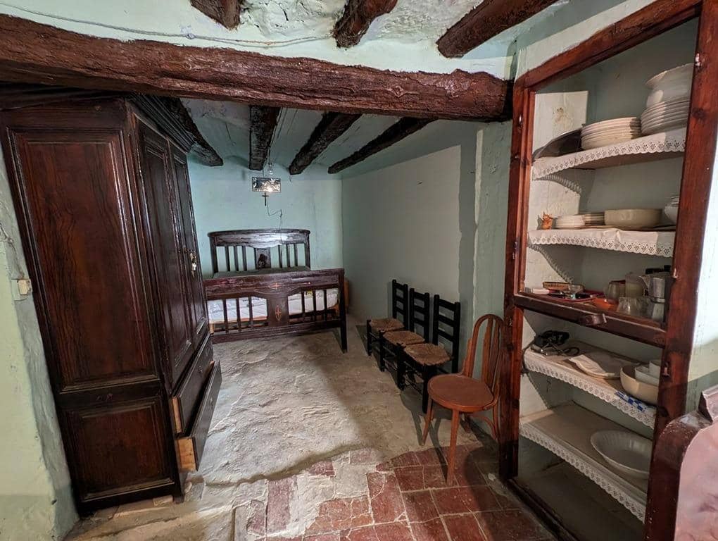 3 slaapkamer Finca/Landhuis te koop in Lledo - € 37.500 (Ref: 9150274)