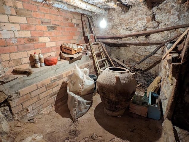 3 slaapkamer Finca/Landhuis te koop in Lledó - € 37.500 (Ref: 9150274)