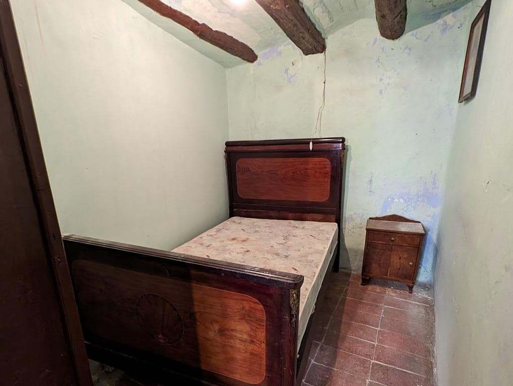 3 slaapkamer Finca/Landhuis te koop in Lledo - € 37.500 (Ref: 9150274)