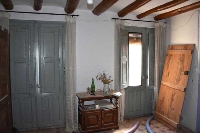 3 bedroom Townhouse for sale in Fórnoles - € 65,000 (Ref: 9150276)