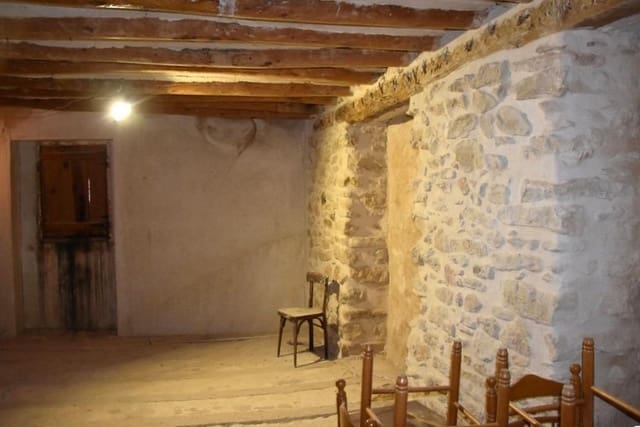 3 bedroom Townhouse for sale in Fórnoles - € 65,000 (Ref: 9150276)