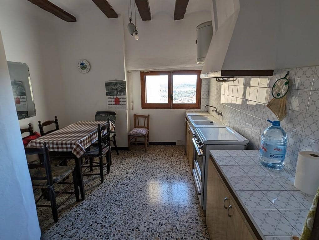 5 soveværelse Byhus til salg i Horta de Sant Joan - € 248.000 (Ref: 9150277)