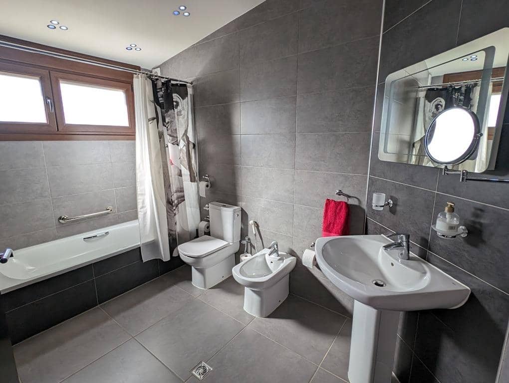 Finca/Casa Rural de 3 habitaciones en Cretas en venta con garaje - 470.000 € (Ref: 9150280)