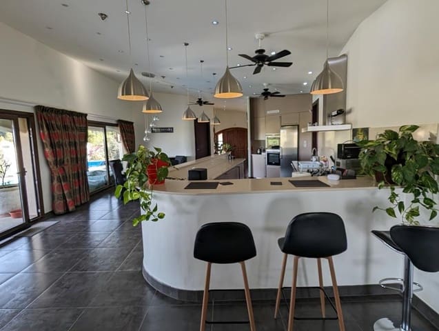 Finca/Casa Rural de 3 habitaciones en Cretas en venta con garaje - 470.000 € (Ref: 9150280)