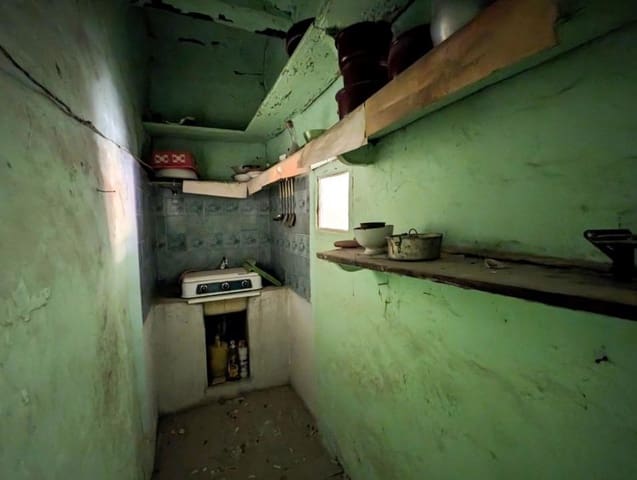 3 bedroom Townhouse for sale in La Portellada with garage - € 22,500 (Ref: 9150283)