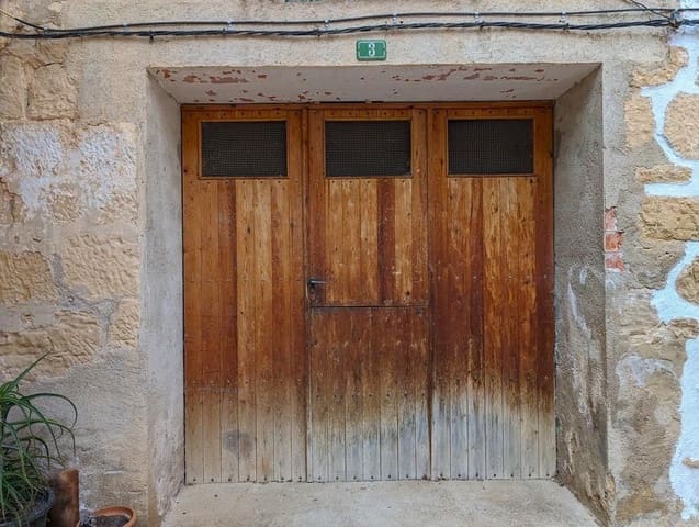 3 bedroom Townhouse for sale in La Portellada with garage - € 22,500 (Ref: 9150283)