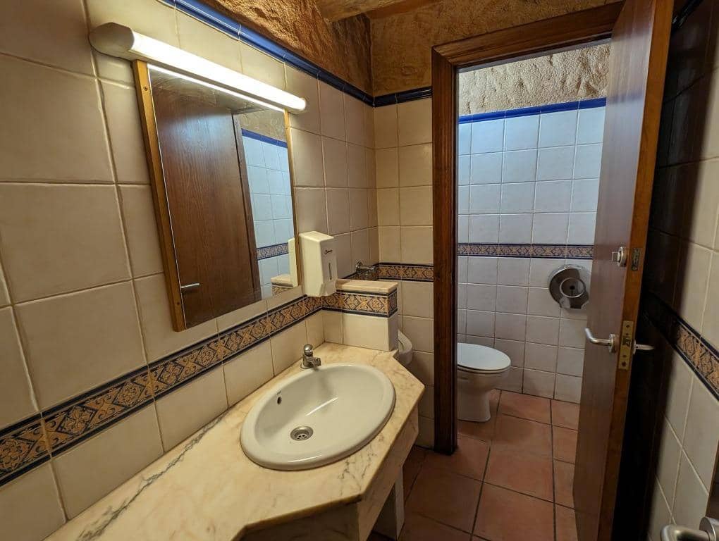 2 soveværelse Guesthouse/B & B til salg i Cretas - € 146.000 (Ref: 9150285)